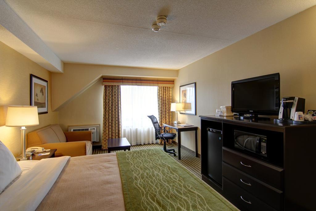 Comfort Inn Chatham-Kent Exteriér fotografie