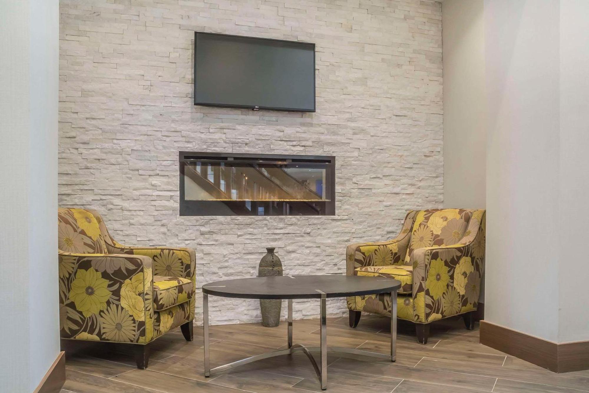 Comfort Inn Chatham-Kent Exteriér fotografie
